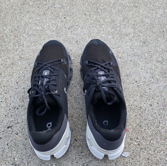 On Cloud Sneaker Men Size 13 - Picture 9 of 11